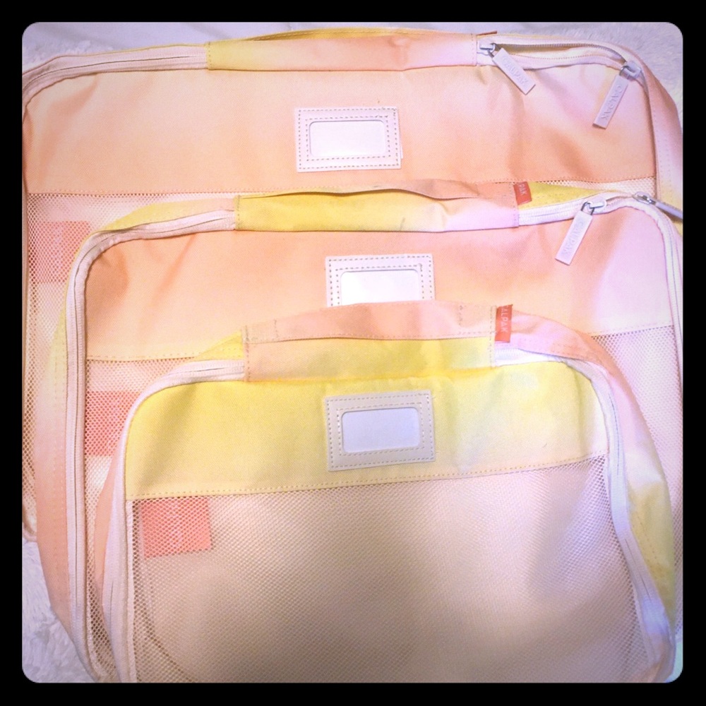 Packing Cubes